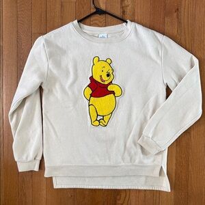 Disney Winnie the Pooh Sweatshirt Size Medium